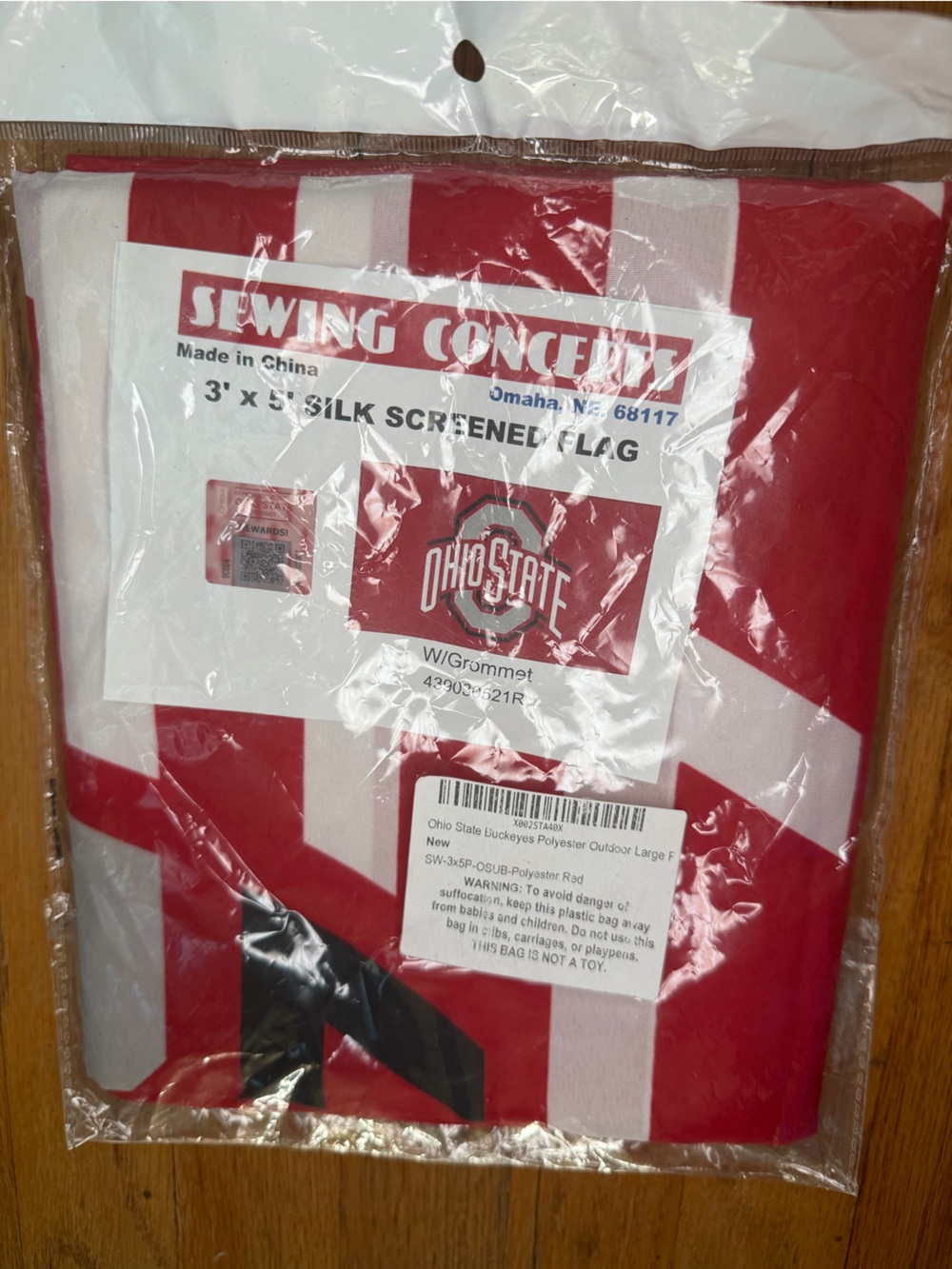 Ohio State Red & White Striped Team Flag with grommet